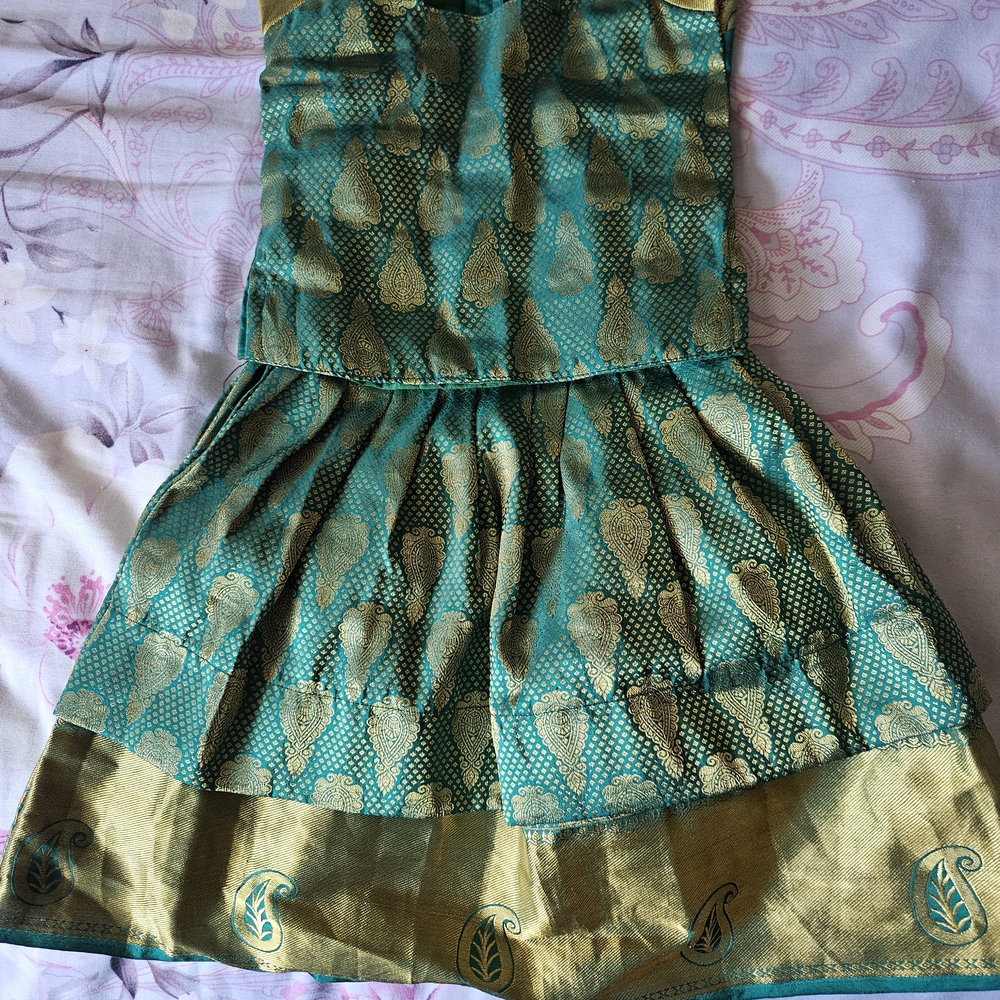 South Indian Festivak Wear Pattu Pavadai